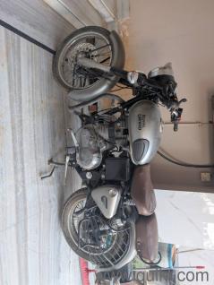 Royal Enfield Classic Gunmetal Grey - 2018(1)