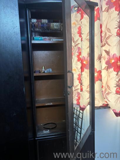 Dressing table with Mirror and ample storage(1)