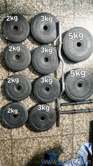 Adjustable dumbbells set
