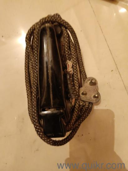 Bajaj Heavy waight Automatic Iron Press in good condition