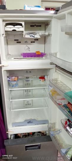 Not working fridge. Triple door.(1)