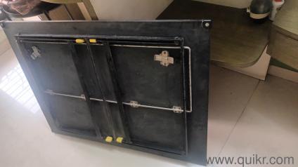 Foldable and tiltable sturdy table. For hobbies, drawing board for artists, engineers or craftmen or dining support to Senior citizens. Size 800 mm X 600 mm X 325mm.(1)