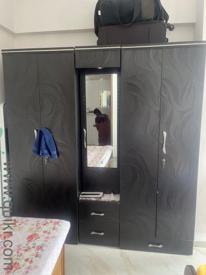 Two cupboards with Locker