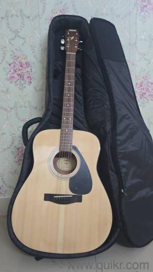 Yamaha F280 Acoustic Guitar - Natural Finish, 6-String Full-Size Guitar , its unused in perfect condition