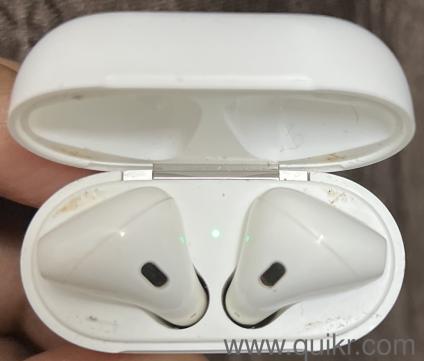 AirPods 2 in perfectly working condition with box and case(1)