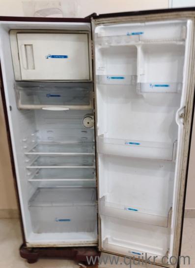 Kelvinator Refrigerator Single door 307 liters, 2015 Year Model including stand.(1)