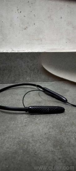 New black bluetooth handset