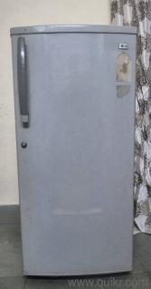 combo friz and cooler in good condition ready to sell