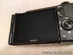 Excellently conditioned Sony ZV-E10 Mirrorless Camera with E PZ 16-50mm F3.5-5.6 OSS II Interchangeable Lens, Complete Accessories and Warranty.(1)