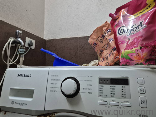 Fully automatic Samsung 6kg front-load washing machine, good condition, efficient performance, reliable and water-saving. Price: 8,000.(2)