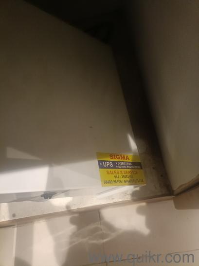 Invertors and battery for sale in good condition(2)