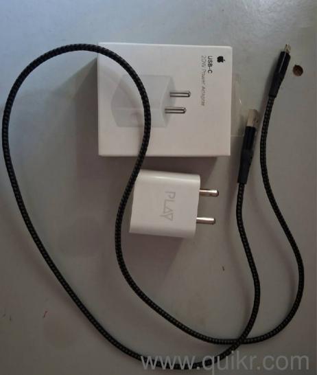 USB- C 20W POWER ADAPTER(1)
