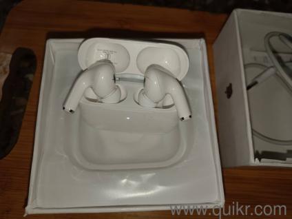 AirPods Pro with Charging Case Super Clean Condition Best Price Premium Sound fast pairing(1)
