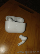 AirPods Pro with Charging Case Super Clean Condition Best Price Premium Sound fast pairing(3)