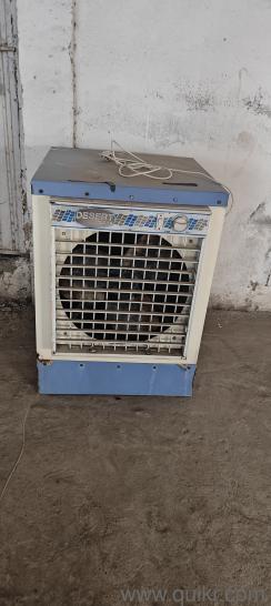 Desert cooler with stand