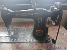 USHA Heavy Duty Tailoring Machine Working Condition (Pedal Model)(1)