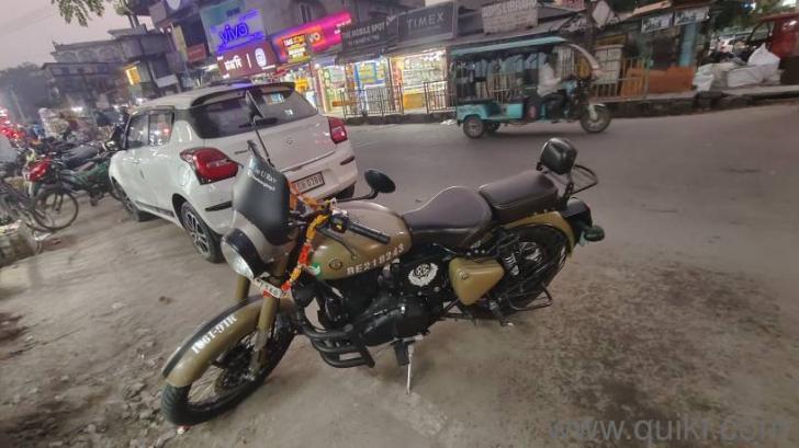 Royal Enfield Classic 350 - 2021(1)
