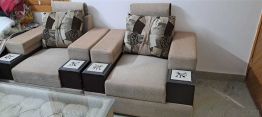 5-Seater Sofa Set in Excellent Condition with Center Table(2)