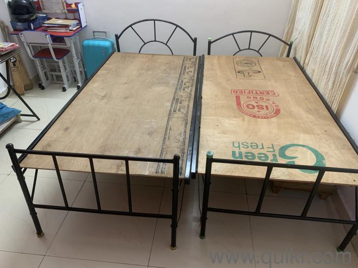 2 Iron cots with 2 kurlon mattress(1)