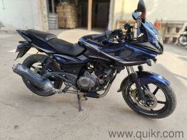 Used Bajaj Pulsar 220 F 2017 Model Images