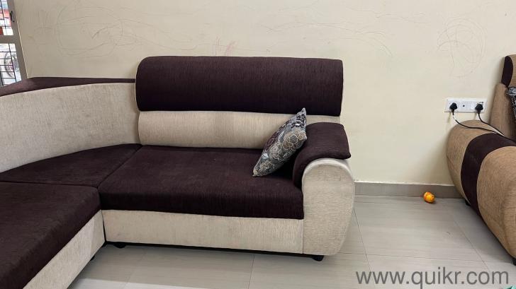 3+3+1 seater L shaped sofa with 2 pillows. Coffee and cream colour fabric in good condition(3)
