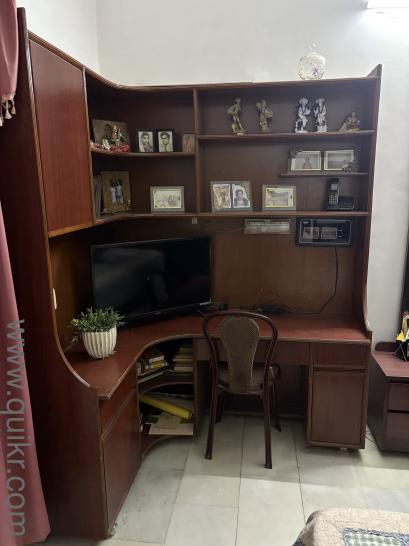 Excellent wall unit teak polish L shaped size 5 fix 4 ft price 7500// and one dressing table with drawers and big mirror 3500/-