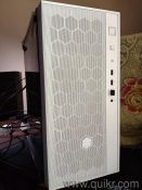 Gaming PC Mint Condition (White, RGB environment)(3)