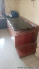 Laminated furniture rare piece ideal for families. Table with multiple use with enough space for storage.(1)