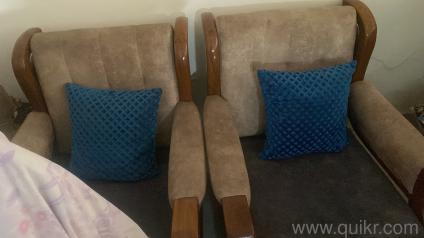 Sofa sets, dinning table, crockery cabnit(1)