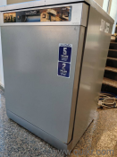 dishwasher in good working condition for sale(3)