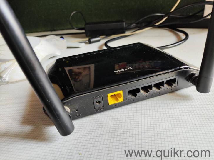 D-link Wifi Router 300mbps with 4 LAN ports(1)