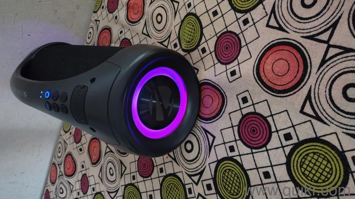 Home theatre and speaker at brand new condition(1)