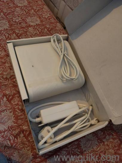 Ji0 Router only 3 months used very good quality. Details - 1-Router, 1-Adopter, 1-LAN cable 1 mtr(1)