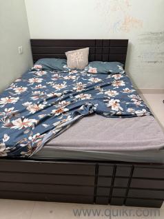Queen size spring mattress(1)