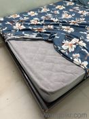 Queen size spring mattress(3)