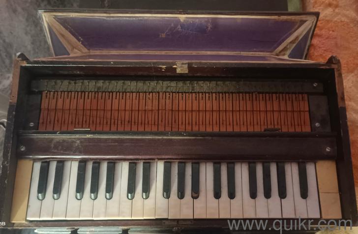 Wants to sale harmoniyam and stranger cube 80(1)