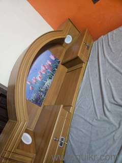 Gently used bed no mattress(3)