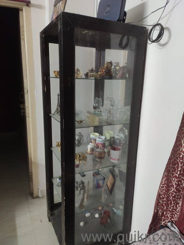 2types of ,thoughened glass showcases