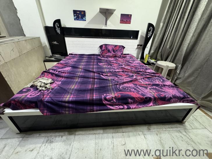 Complete Bed set with side tables and mattresses(1)
