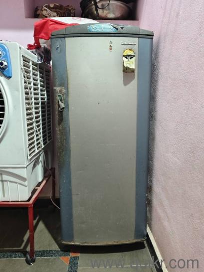 kelvinator Fridge(1)