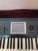 KORG TRITON EXTREME KEYBOARD IN EXCELLENT CONDITION FOR SALE(2)