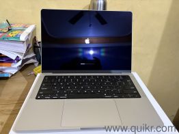 Macbook pro m4 in good condition(4)