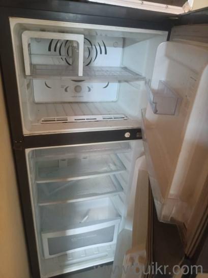 Good condition fridge(2)