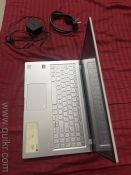 Asus vivobook & Logitech(4)