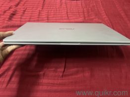 Asus vivobook & Logitech(2)
