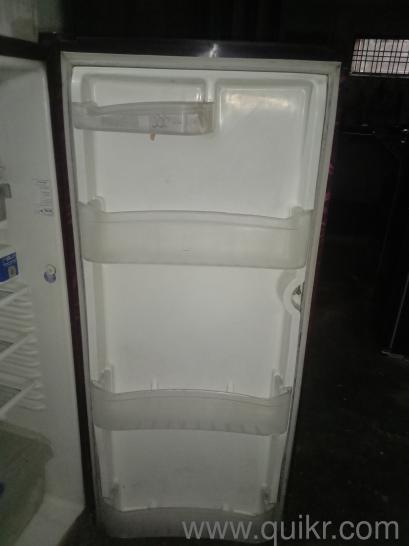Fridge in good condition(2)
