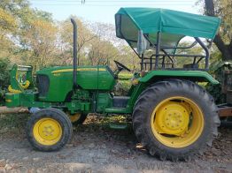 Tractor John Deere 5105 (2024) 