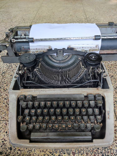 Typewriter(1)