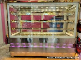 Cake display cooling machine 5 ft(4)