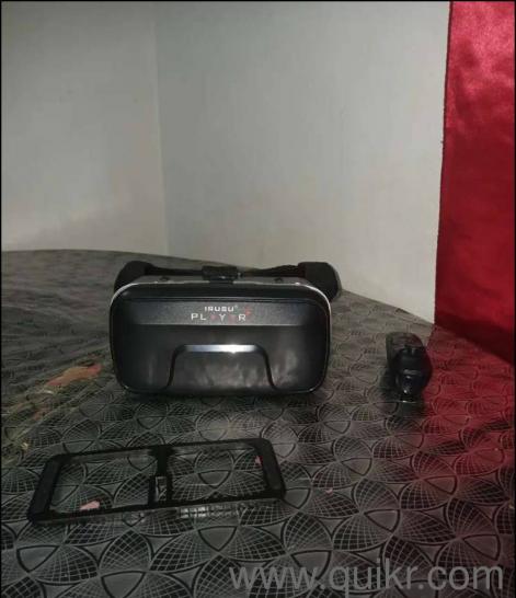 vr headset with remote